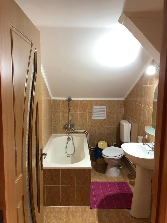 Casa Maria Hotell Gura Humorului Exteriör bild